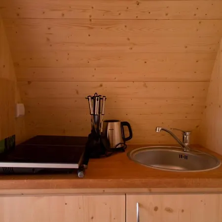 مكان تخييم Ferien Im Naturwagen Pod 3 *